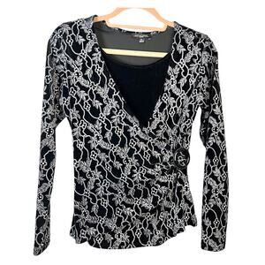 NOTATIONS Layered Velvet Wrap Style Embellished Top Buckle Detail Small Petite